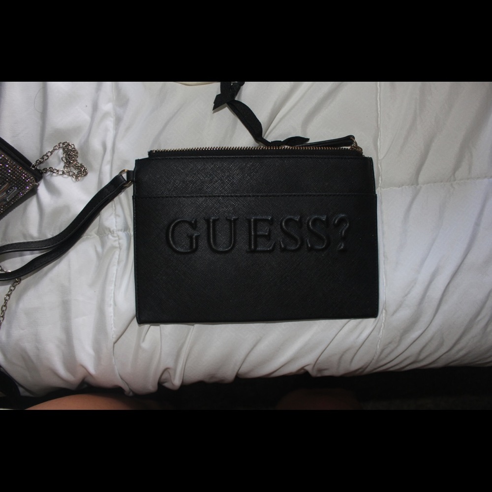 Guess clutch/wristlet